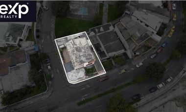 Casa o terreno en  venta. Jipijapa. Junto a Río Centro Shopping.