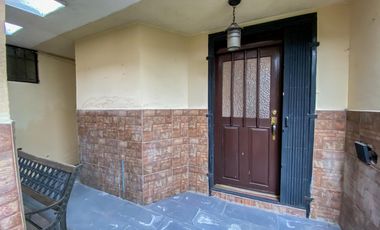 Casa o terreno en  venta. Jipijapa. Junto a Río Centro Shopping.