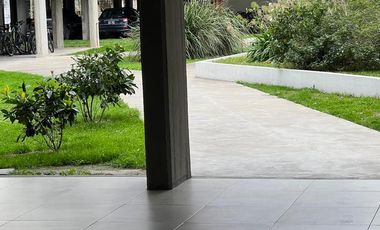 Departamento 2 ambientes grande con 2 cocheras en Tigre