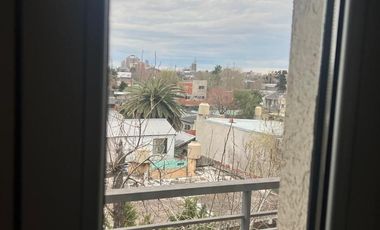 Departamento 2 ambientes grande con 2 cocheras en Tigre