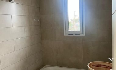 Departamento 2 ambientes grande con 2 cocheras en Tigre