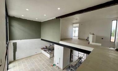 CASA EN VENTA UBICADA EN MAEBA CONKAL CON ALBERCA Y 3 HABITACIONES