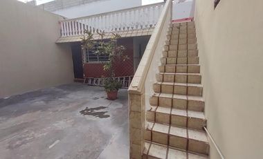 Casa en venta en Veracruz 1 cuadra del mar, Col. Ricardo Flores Magón.