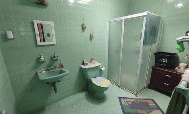 Casa en venta en Veracruz 1 cuadra del mar, Col. Ricardo Flores Magón.