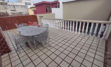 Casa en venta en Veracruz 1 cuadra del mar, Col. Ricardo Flores Magón.