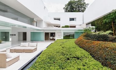 Privada B. Eucaliptos Casa en Venta, Diseñada Por Arq.  Aragones gtzar*