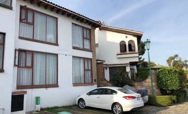 Casa en condominio con jardín común de 1000 m2