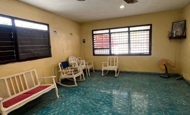 Casa en Segunda Fila de la Playa en Chelem