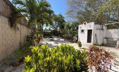 Casa en Segunda Fila de la Playa en Chelem