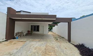Casa en venta en Leandro Valle terreno de 690 M2 Mérida
