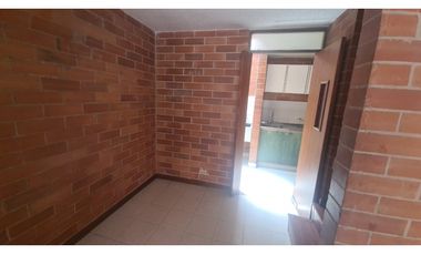 CASA CONJ. FONTIBON PLAZA - BARRIO EL RUBI
