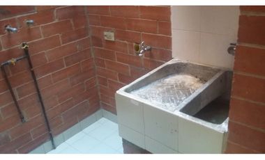 CASA CONJ. FONTIBON PLAZA - BARRIO EL RUBI