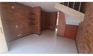 CASA CONJ. FONTIBON PLAZA - BARRIO EL RUBI