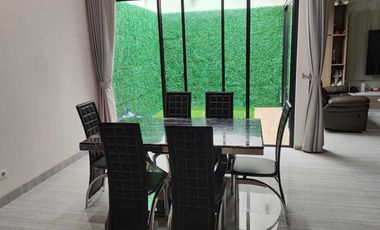 Rumah Mewah 3,5 Lantai Di Kawasan Elit Green Garden Residence