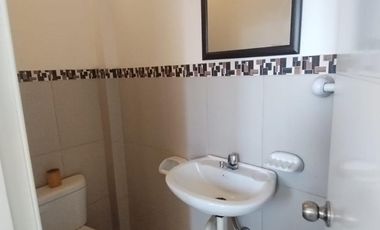¡Casa en Venta en Complejo Residencial Metrópolis – Manta!