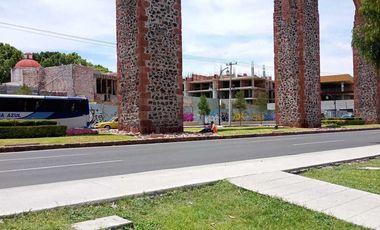 TERRENO EN RENTA EN ZONA LOS ARCOS, CON USO DE SUELO COMERCIAL