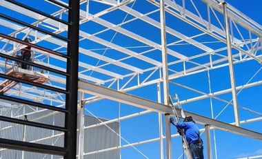 Naves industriales en venta en *PractiPark Norte*, frente al PIQ