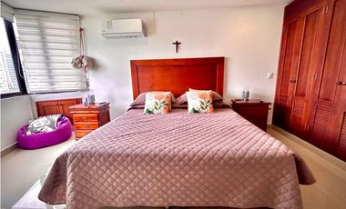 Amplio apartamento con vista al mar