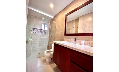 Amplio apartamento con vista al mar