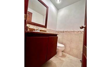 Amplio apartamento con vista al mar