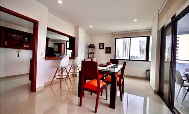 Amplio apartamento con vista al mar