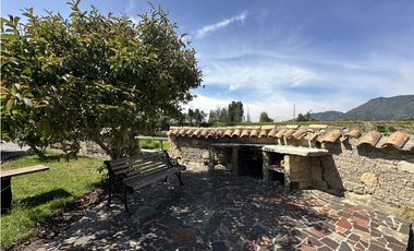 ARRIENDO ESPECTACULAR CASA EN CONJUNTO, COTA