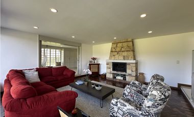 ARRIENDO ESPECTACULAR CASA EN CONJUNTO, COTA