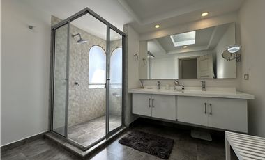 ARRIENDO ESPECTACULAR CASA EN CONJUNTO, COTA