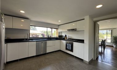 ARRIENDO ESPECTACULAR CASA EN CONJUNTO, COTA