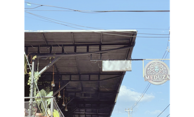 Propiedad Comercial con Renta Mensual