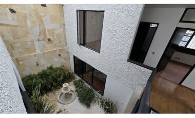 ARRIENDO OFICINA CASA 453M2 SANTA BARBARA CENTRAL