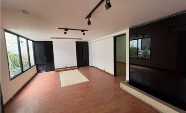ARRIENDO OFICINA CASA 453M2 SANTA BARBARA CENTRAL