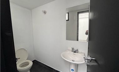 ARRIENDO OFICINA CASA 453M2 SANTA BARBARA CENTRAL