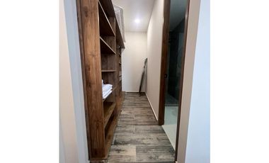 SE VENDE APARTASUITE EN EL SECTOR CERRITOS