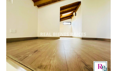 ¡Se vende casa esquinera en unidad cerrada!