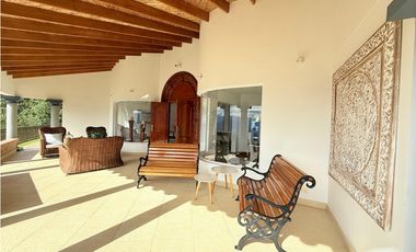 Casa En Venta Sector Loma Del Escobero Envigado
