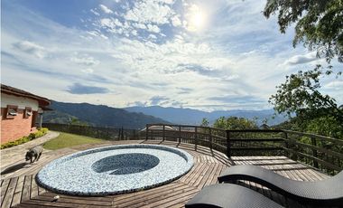 Casa En Venta Sector Loma Del Escobero Envigado