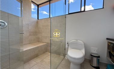 SE VENDE CASA EN CAJICA. MODERNA Y EXCLUSIVA