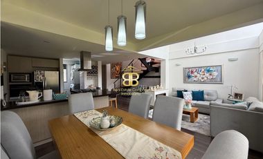 SE VENDE CASA EN CAJICA. MODERNA Y EXCLUSIVA