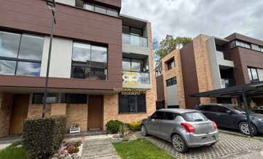 SE VENDE CASA EN CAJICA. MODERNA Y EXCLUSIVA