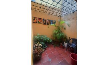Casa a pocos pasos de las universidades U.C.C, NARIÑO, SERGIO ARBOLEDA