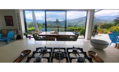 Hermosa casa campestre en Condominio en La Mesa Cund 1500 M2 de terren