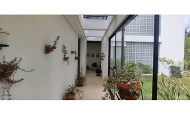 Hermosa casa campestre en Condominio en La Mesa Cund 1500 M2 de terren