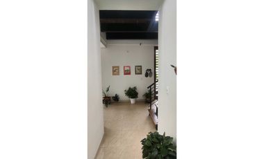 Hermosa casa campestre en Condominio en La Mesa Cund 1500 M2 de terren