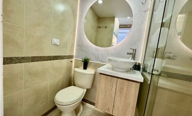 Apartamento en venta en piso alto en el poblado