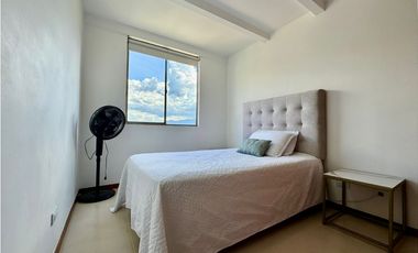 Apartamento en venta en piso alto en el poblado