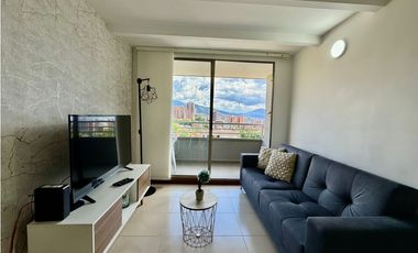 Apartamento en venta en piso alto en el poblado