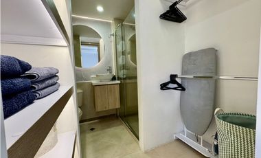 Apartamento en venta en piso alto en el poblado
