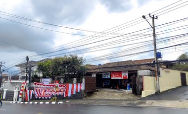 Rumah Bagus Siap Huni di Samping Jalan Cocok Untuk Usaha