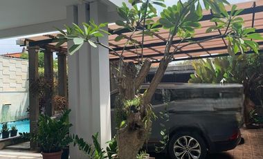 Villa Mewah Full Furnished di Buana Raya Denpasar